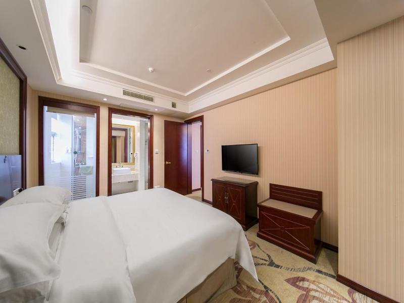 Vienna Classic Hotel Shizhongshan Avenue Jiujiang  Екстериор снимка